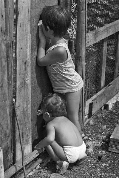 Любопытная дырка