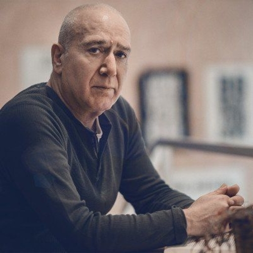 Со скромным сердцем - alexis karpouzos