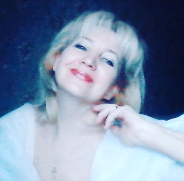 Светлой Нежности полна. Посвящение С. Т. 14271