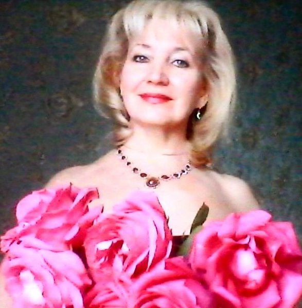 Царственной красой. Посвящение С. Т. 14284