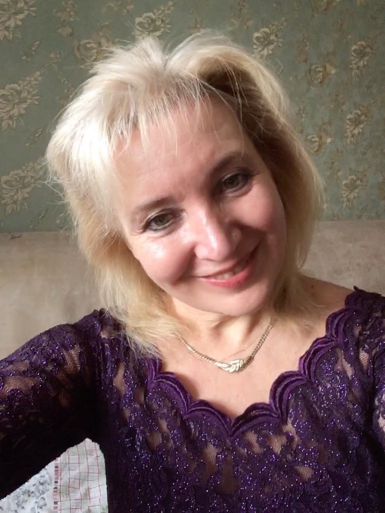 В твоей улыбке милой. Посвящение С. Т. 14402