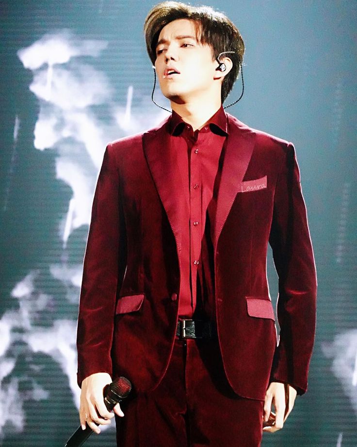 Димаш. На фанкам песни Мистер Хайд