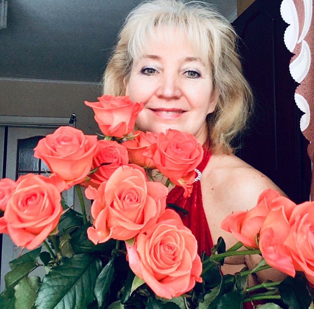 В улыбке самой милой. Посвящение С. Т. 14674