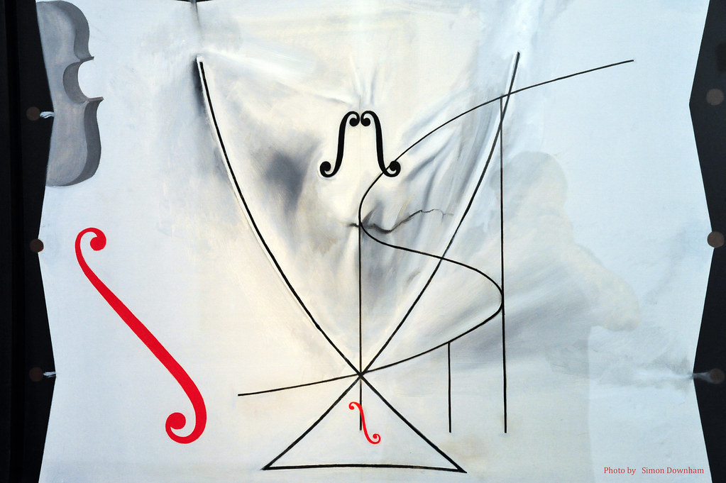 9. Ласточкин хвост 1983 г. Сальвадор Дали