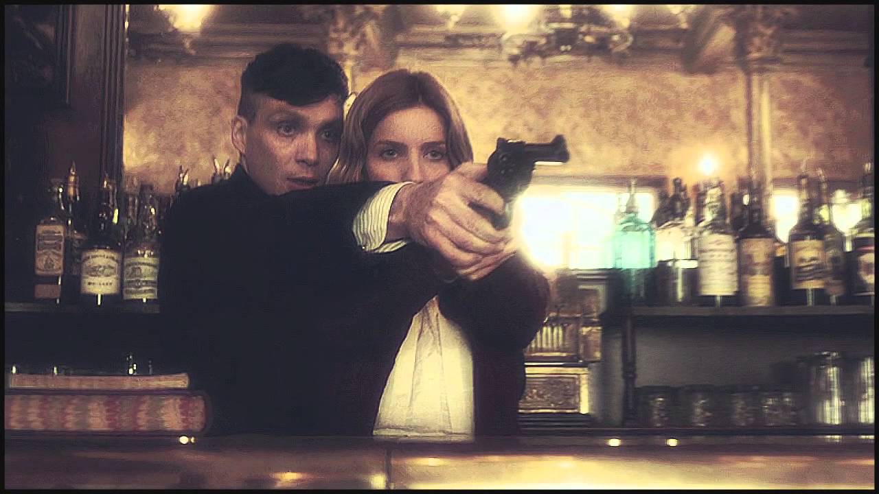 по разные стороны