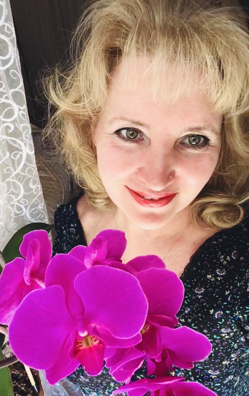 Божественно мила. Посвящение С. Т. 14883