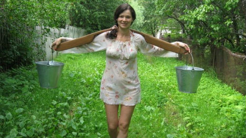 Я в городе год не была...