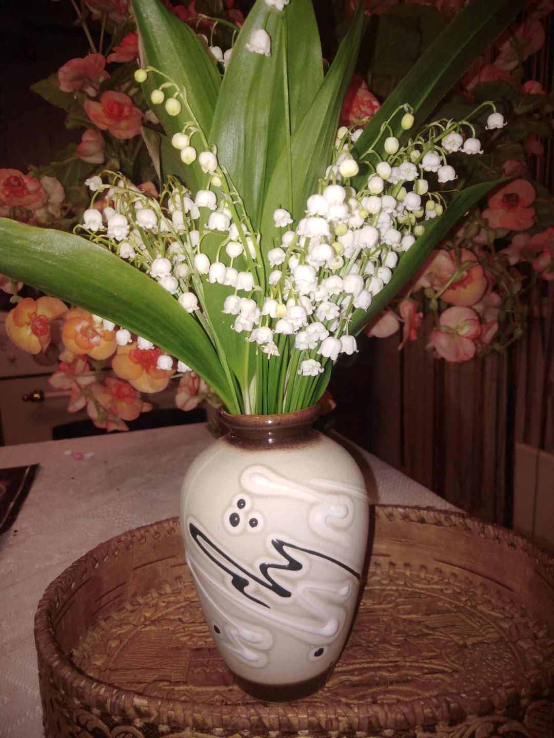 От Папы ландыши...