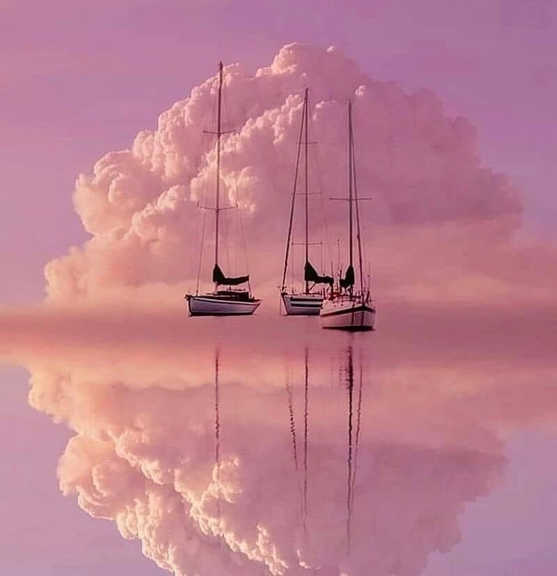 Плывут куда-то облака