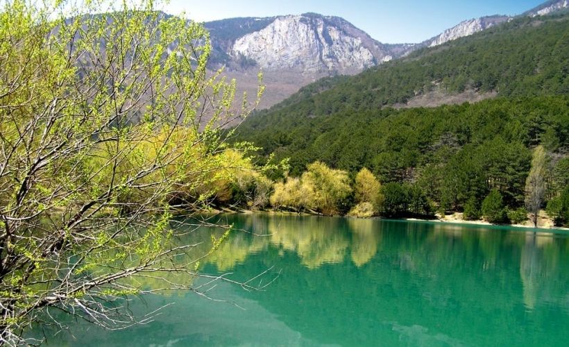 Бирюзовое озеро