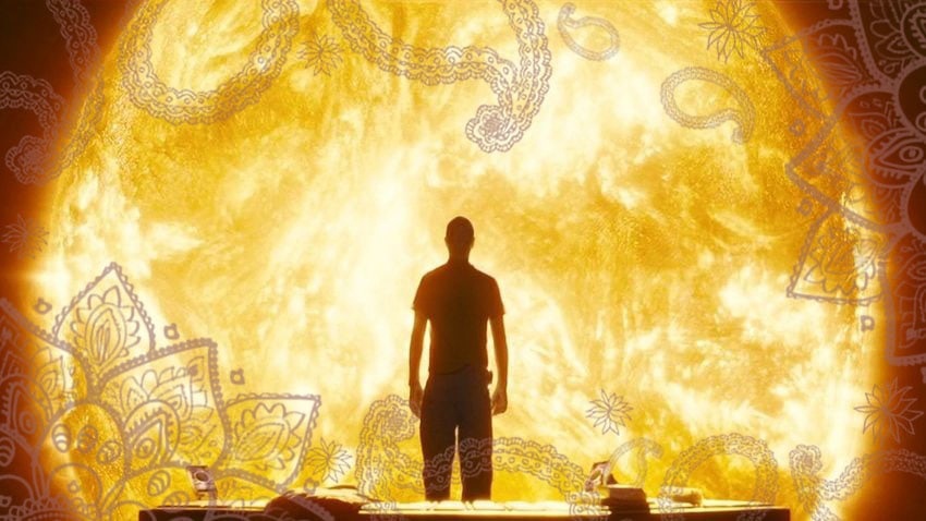 Моё сердце алой зарницей