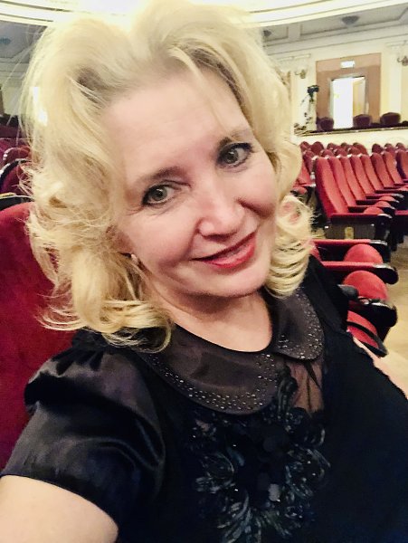 Театр. Посвящение С. Т. 14953