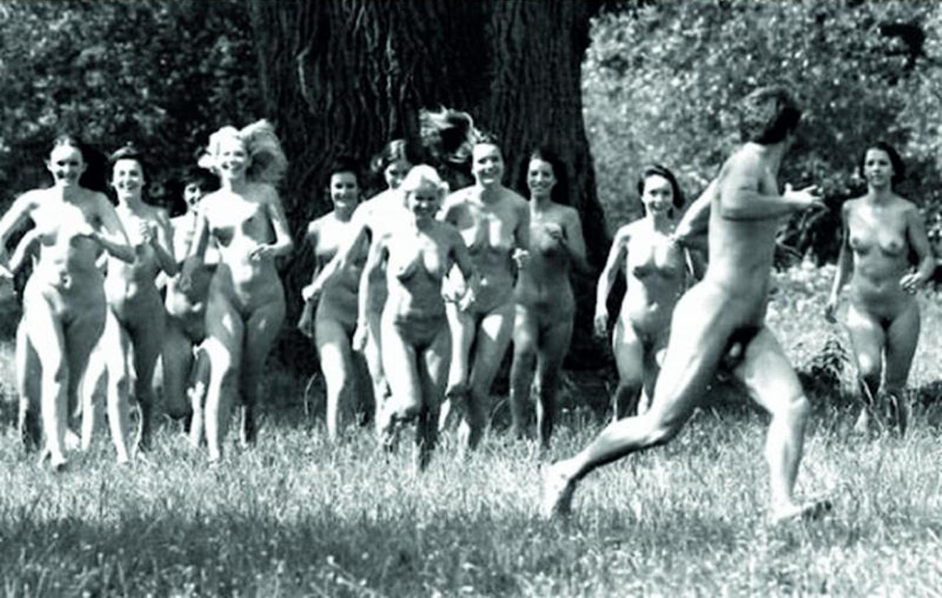 бег за голым мужиком фото 4