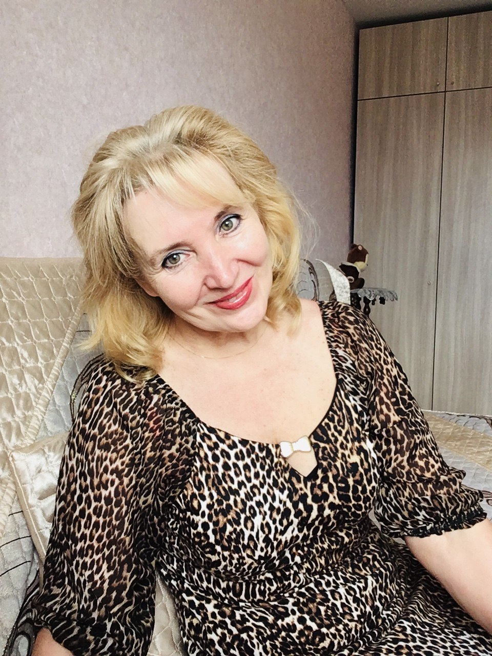 Ты нежно смотришь на меня. Посвящение С. Т. 14975