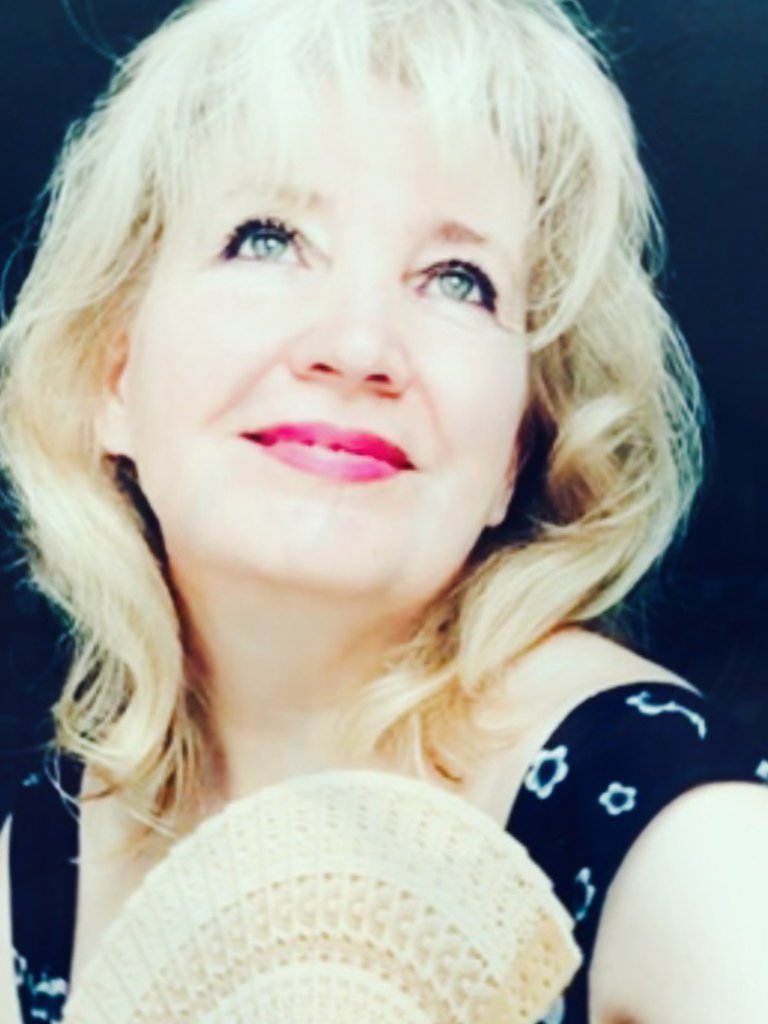 С тобою Небо выше. Посвящение С. Т. 15015