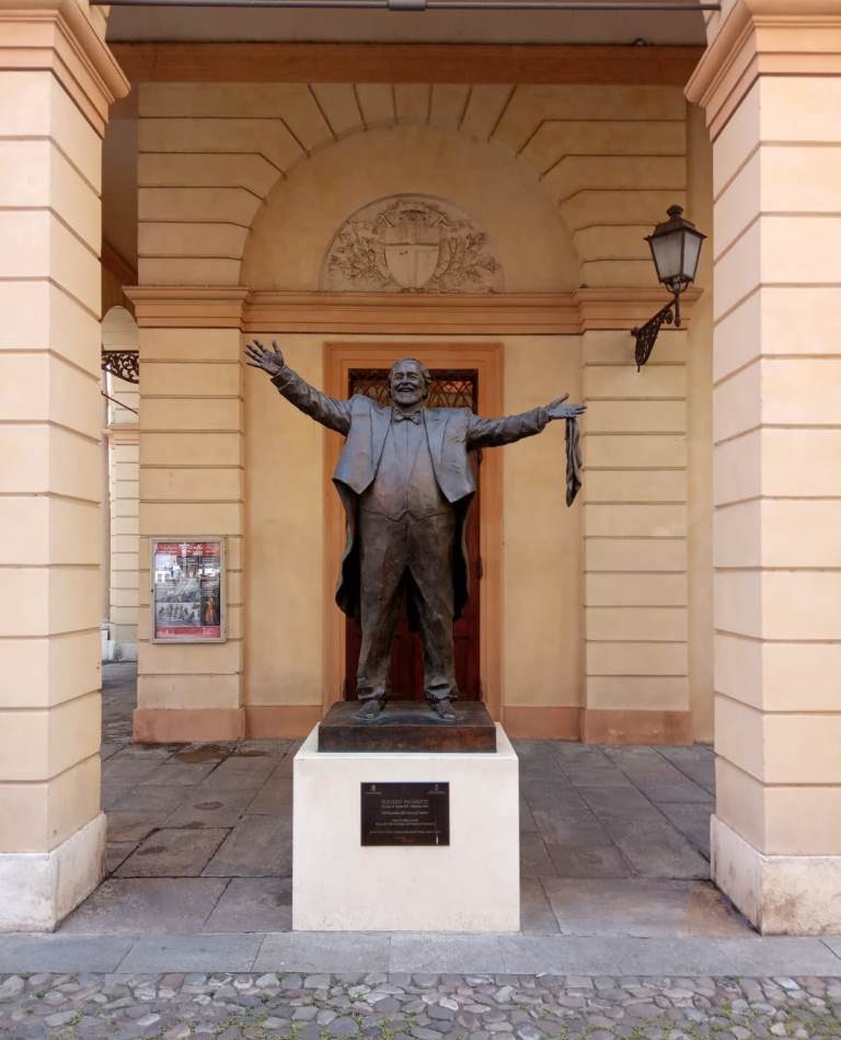 Оперный театр в Модене