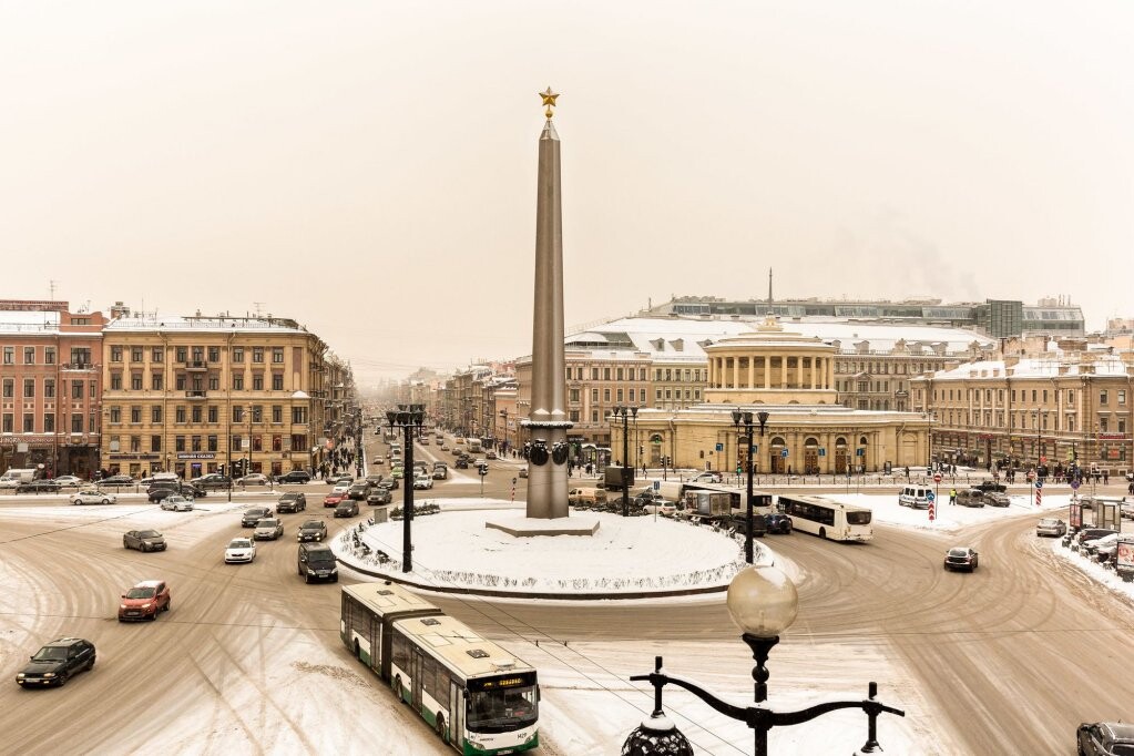 Площадь невского в питере