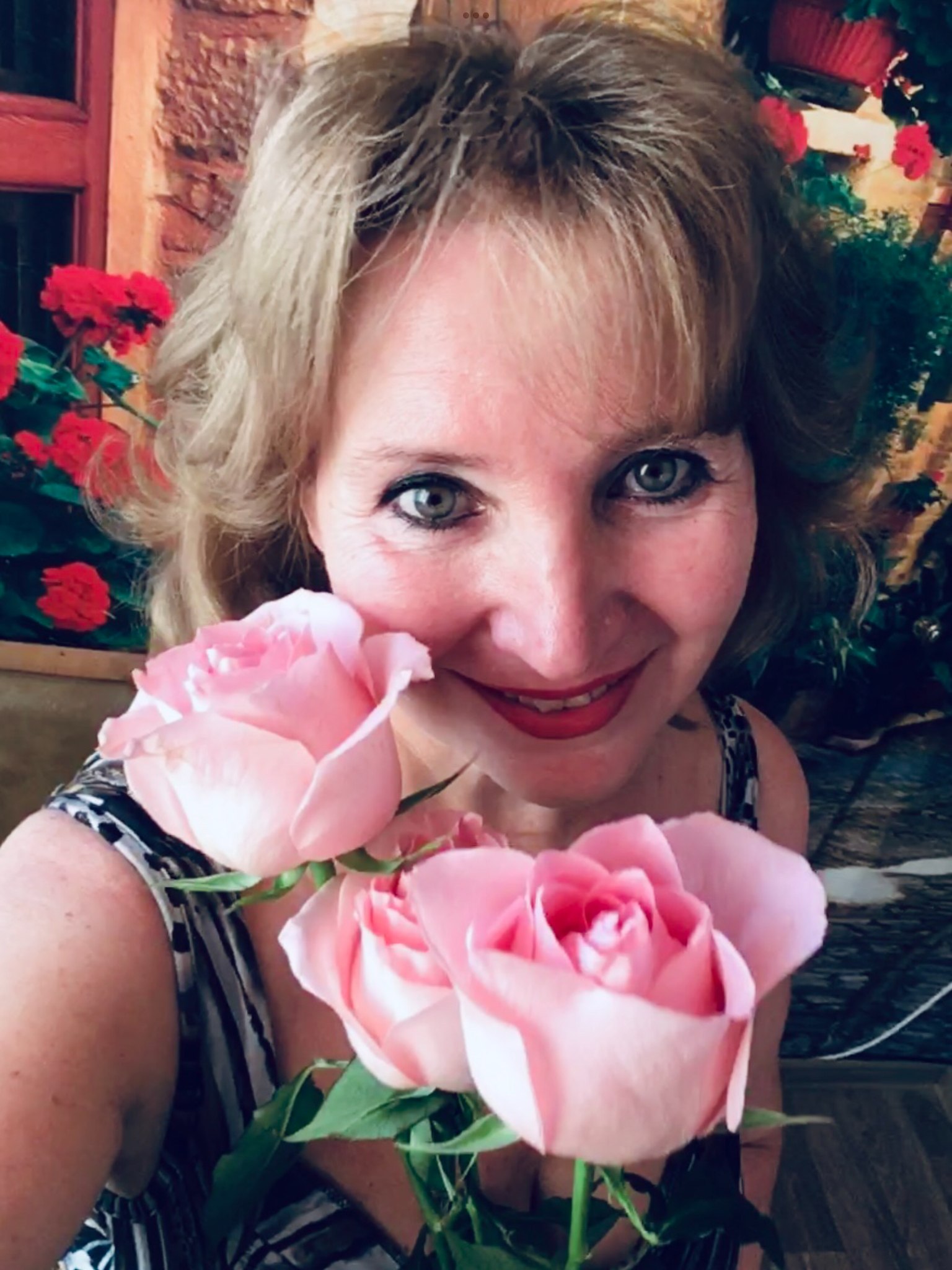 Ты сделала светлее. Посвящение С. Т. 15034