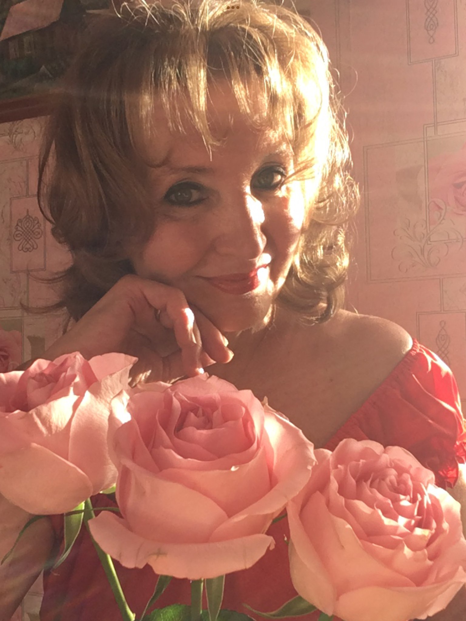 Солнцем дней озарена. Посвящение С. Т. 15047