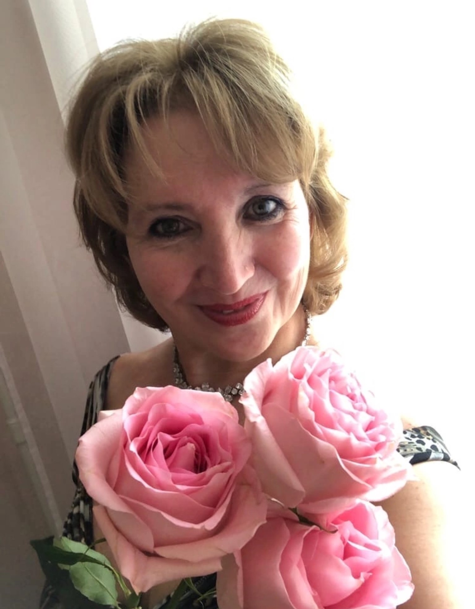 Чарующе мила. Посвящение С. Т. 15071