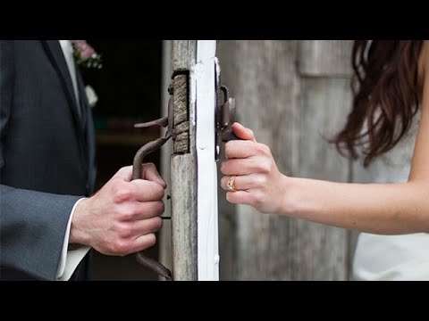 Я вновь стучусь в твою тихонько дверь