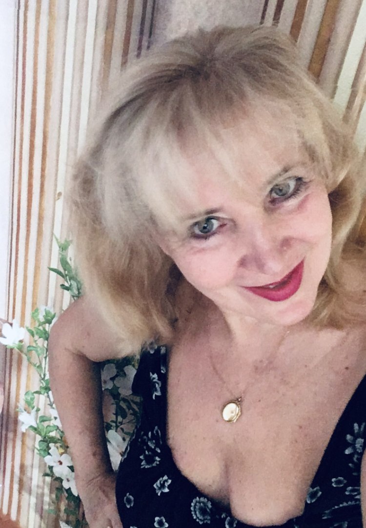 Лишь ты. Посвящение С. Т. 15129