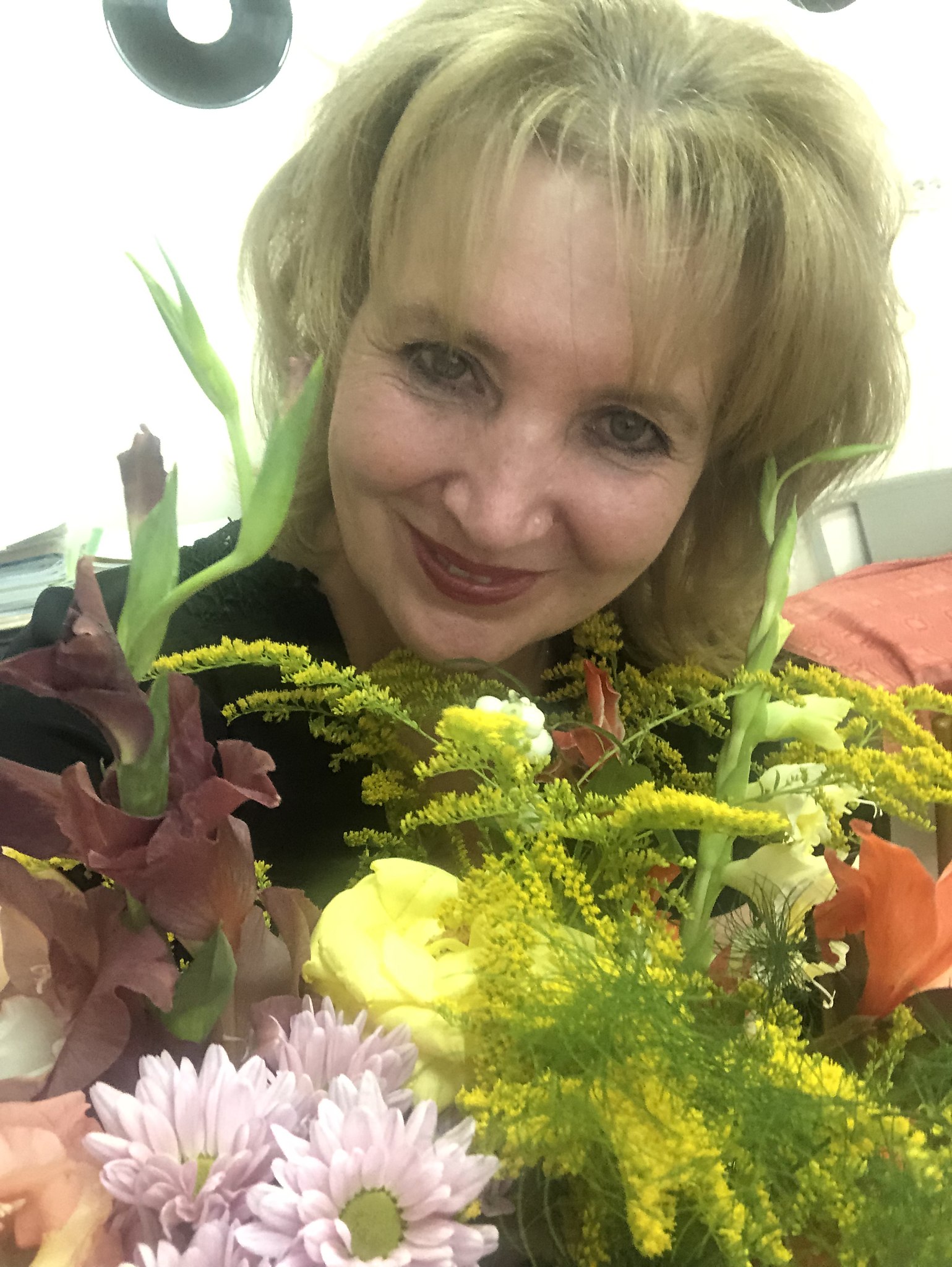 Твоя душа танцует и поёт. Посвящение С. Т. 15217