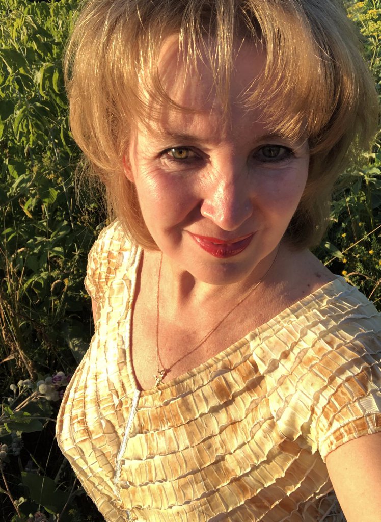 Я верю в дней полёт. Посвяение С. Т. 15276