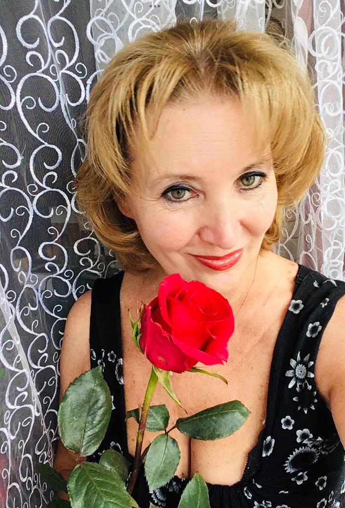 Роза неземная. Посвящение С. Т. 15408