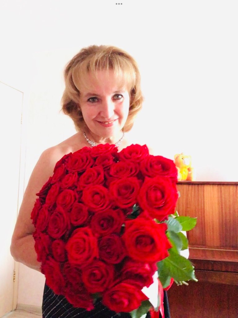 Истинно светла. Посвящение С. Т. 15413