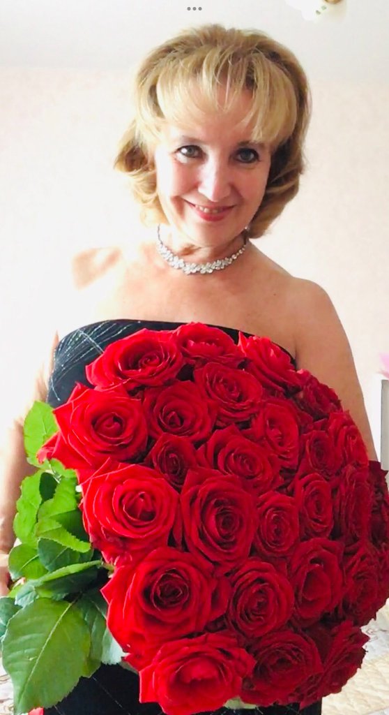 Светлой красоты полна. Посвящение С. Т. 15417