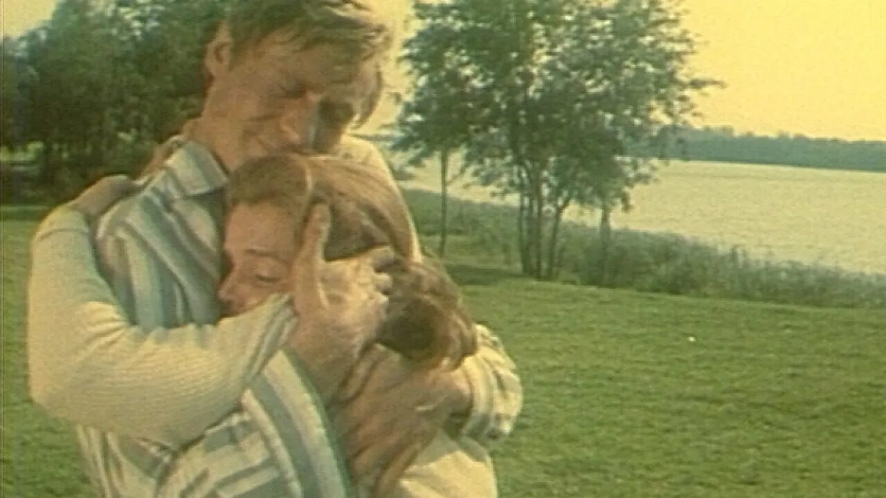 приезжая фильм 1977. александр михайлов фильм приезжая. собственное мнение (1977) мосфильм. приезжая 1977 год. приезжая 1977 год.