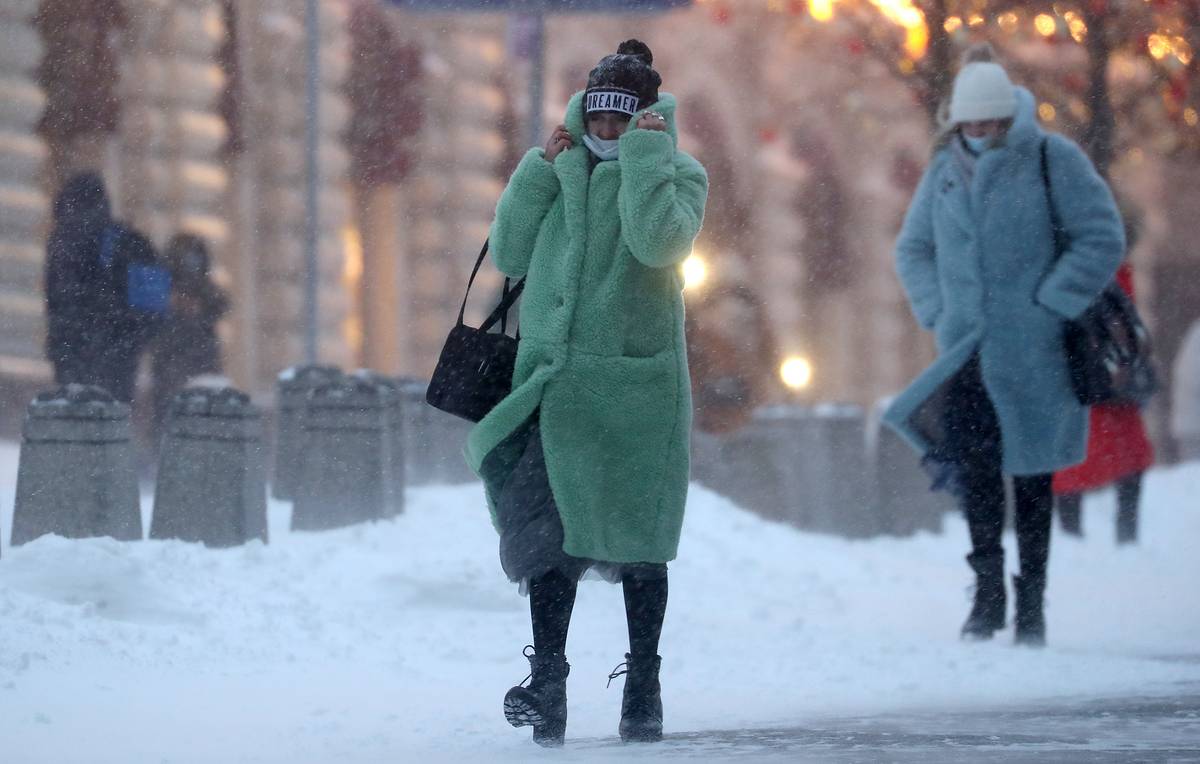 сильный мороз. очень холодно. что делать если холодно. цитаты про зиму. митинг 22 февраля 2023 холодно.