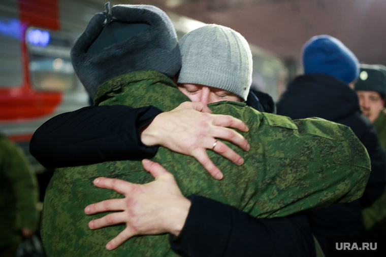 Сегодня на душе моей тревога (Совсем Не Та) / Стихи.ру