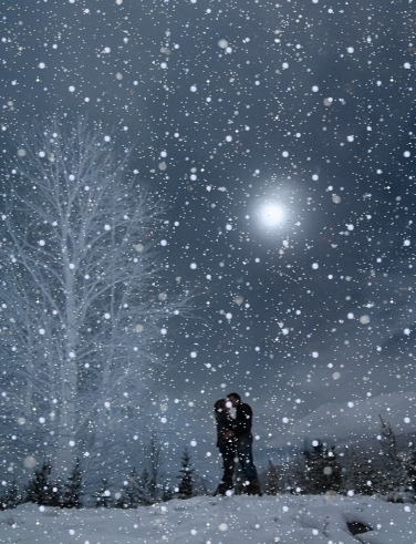 С неба посыпал снег