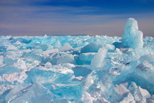 Ледяные торосы рыбинка. Торос лед. Торосы на чудском озере. Сколько торосов. Сколько торосов.