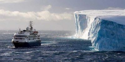 Он в море видел Антарктиду