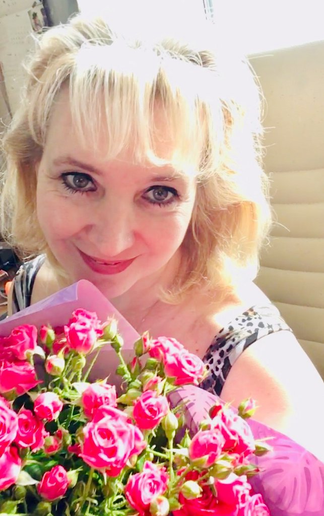 Царица Радости земной. Посвящение С. Т. 15874