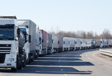 А говорят - сидячая работа