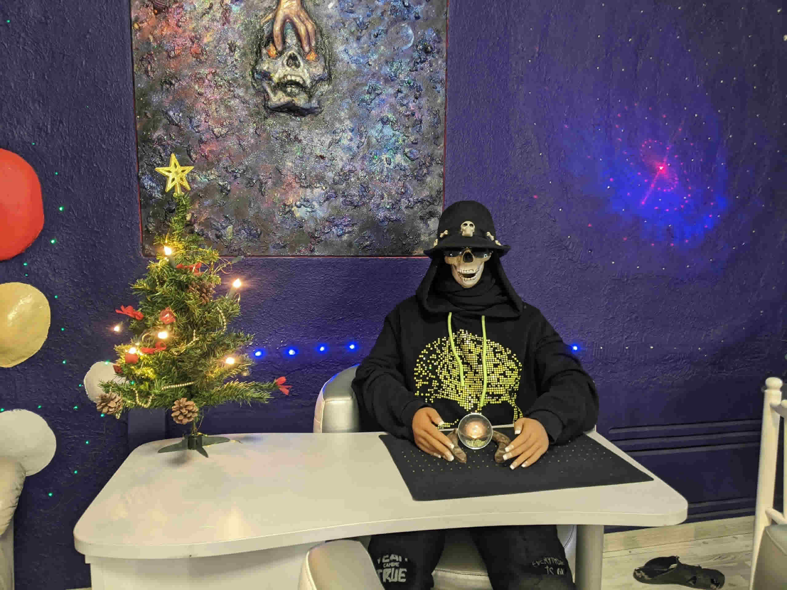 Новый год всё ближе и ближе