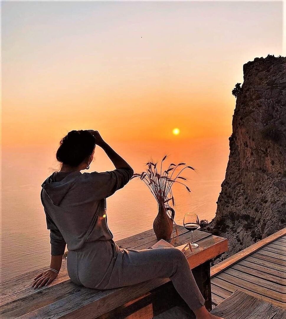 Всё ждала и ждала