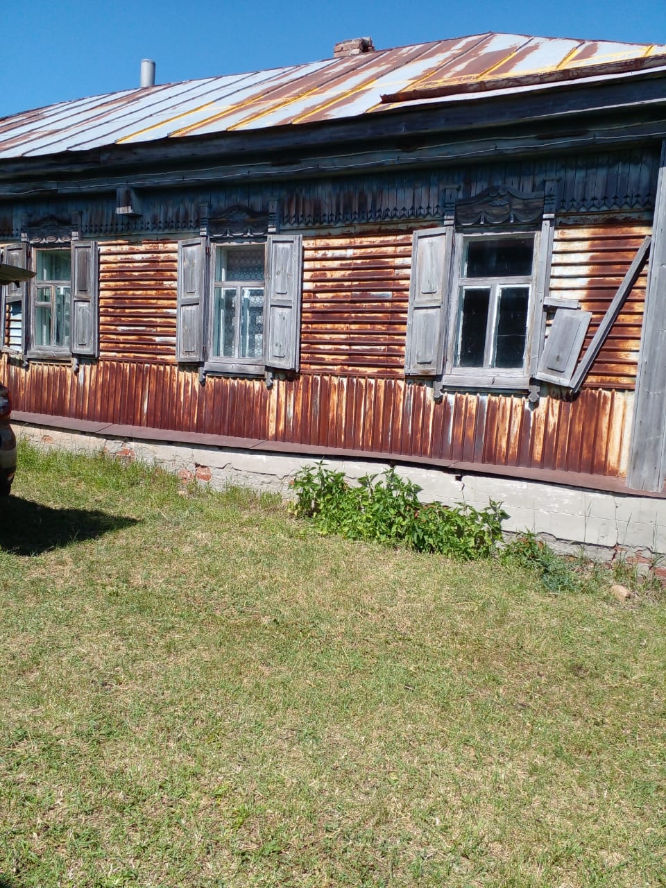 Старенький дом