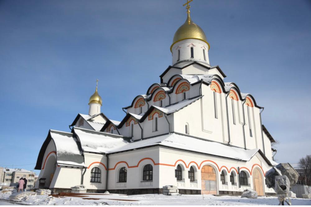 Церковь в городе