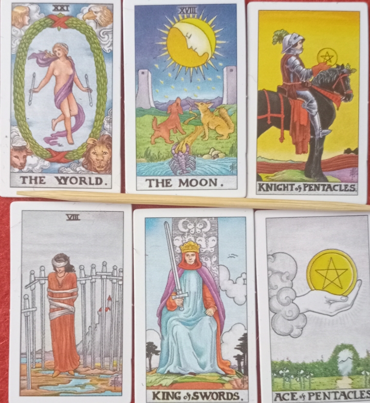 Мы пахали, я и трактор