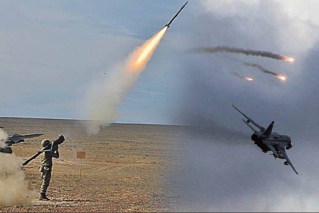Россия атакует ракетами. Су 24 ВКС. Су-24 ВКС России. Пуски ракет Стингер. Сбитый Су 24 турецкой армией.