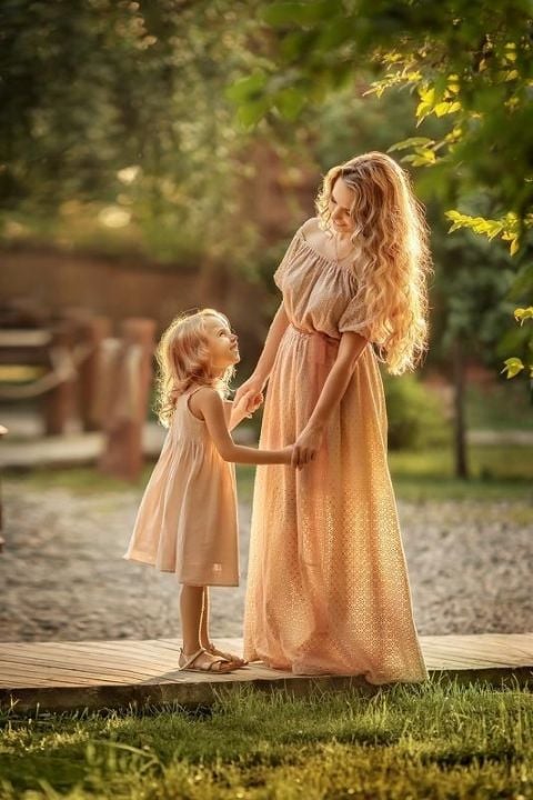 Строгая мама