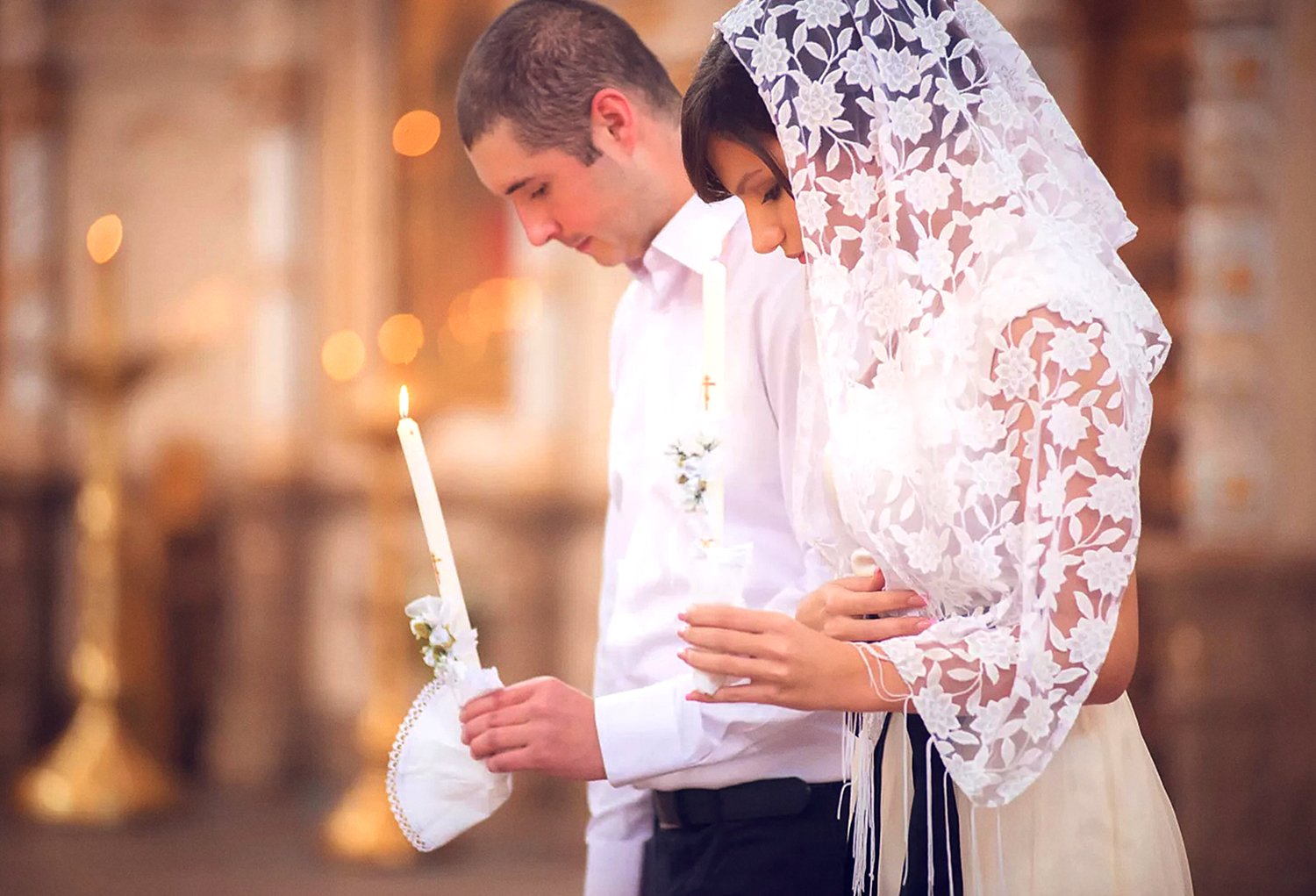 Православные женихи. Красивое венчание. Свадьба в церкви. Венчальное платье. Венчание в церкви.