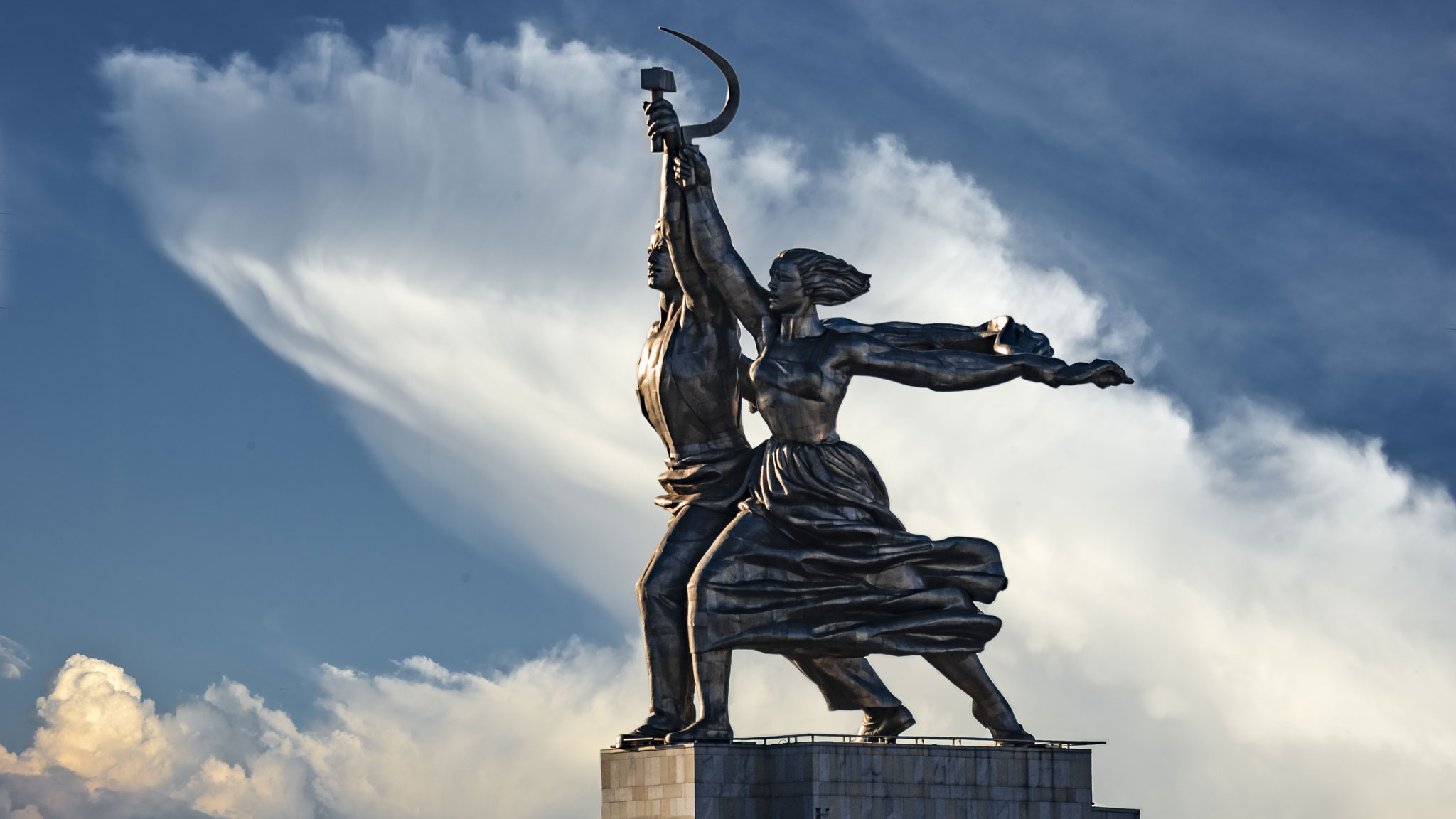 очень провинился Малевич перед русскими