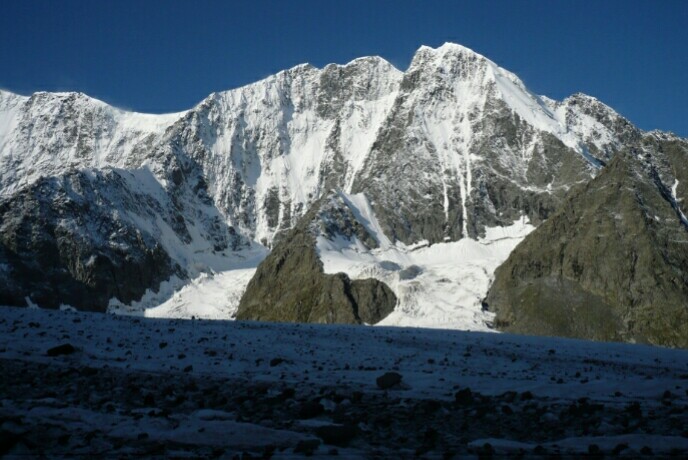 Влюблённым в горы