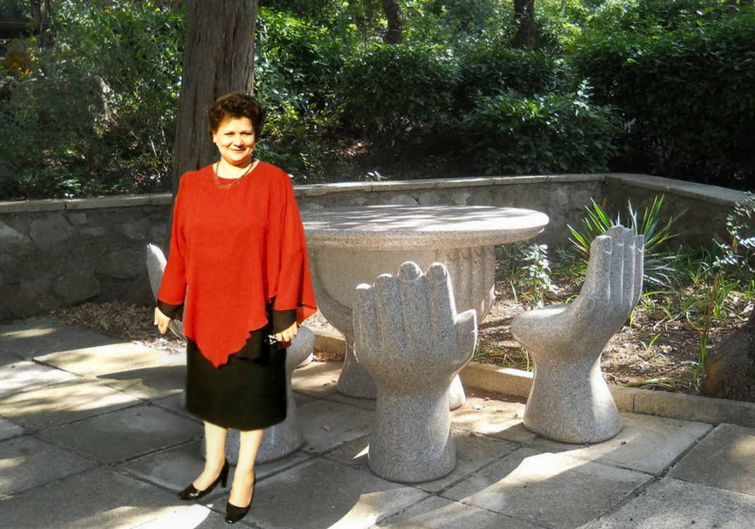 У Холодных камней